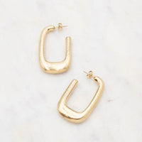 Boucles d'oreilles Anchinoée rectangulaire brossée dorée Hersée Hersée Paris 9