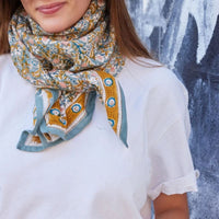 Foulard carré 100×100 grand format en coton imprimé - Bonheur du Jour Paris Bonheur du Jour Paris Hersée Paris 9