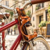 Porte-bouteille vélo cuir La Bouclette 33 cl Gold – La Bouclée La Bouclée Hersée Paris 9